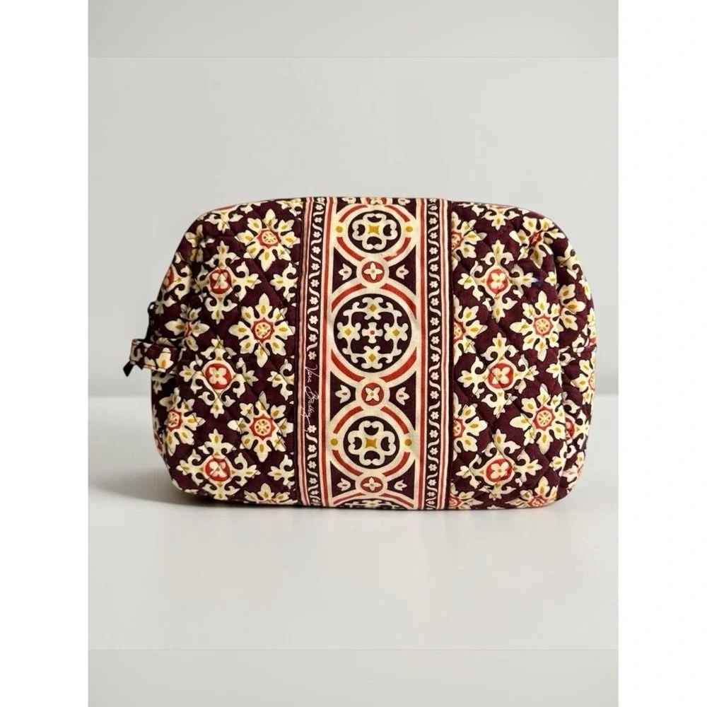 Vera Bradley Medallion  Large Cosmetic Travel Zippered Makeup Case